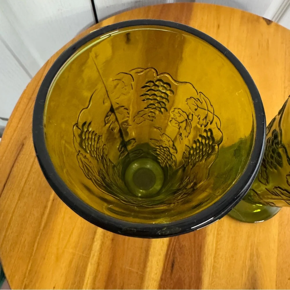 Indiana Glass‎ green harvest grapevine vases set of 2